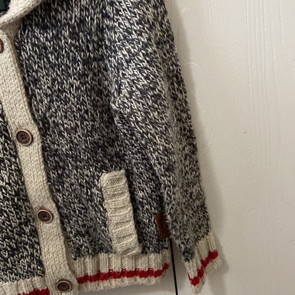 Roots Cabin Sweater - Picture 5 of 8